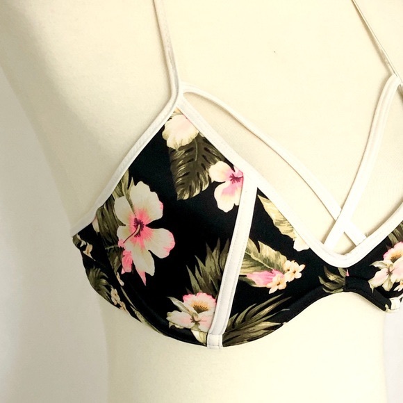 PINK Victoria’s Secret Hibiscus Print Bikini Top - Picture 3 of 8